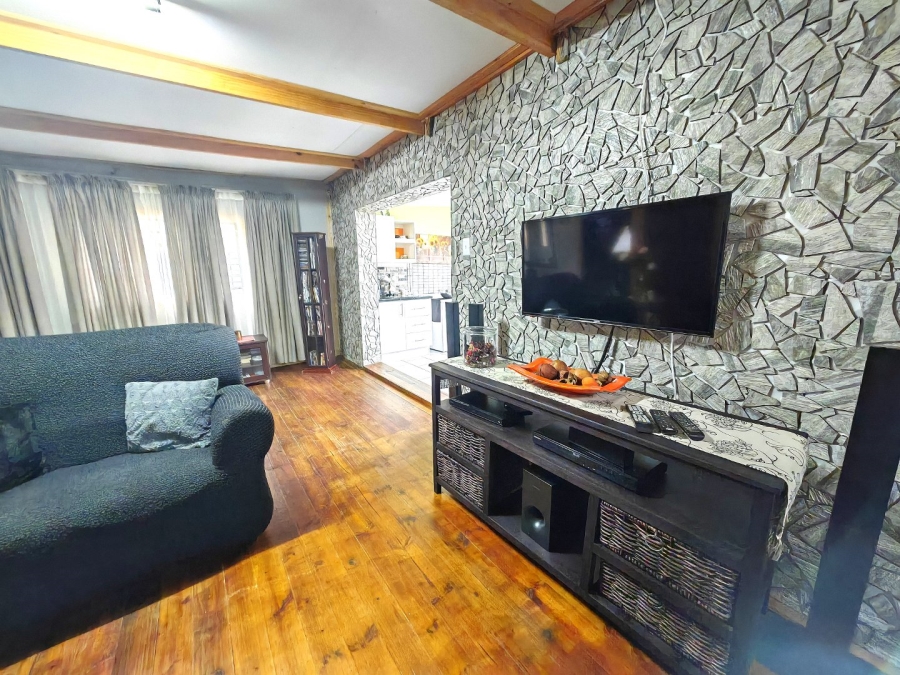 7 Bedroom Property for Sale in Bayswater Free State